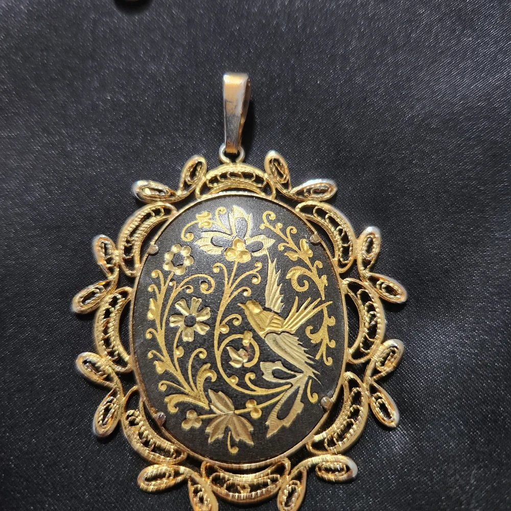 Vintage Damascene Victorian-Style Black and Gold Floral Bracelet & Pendant Set - Picture 2 of 8